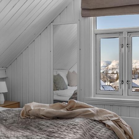 Cozy Central Loft Apartment With Amazing View Tromso Exterior photo